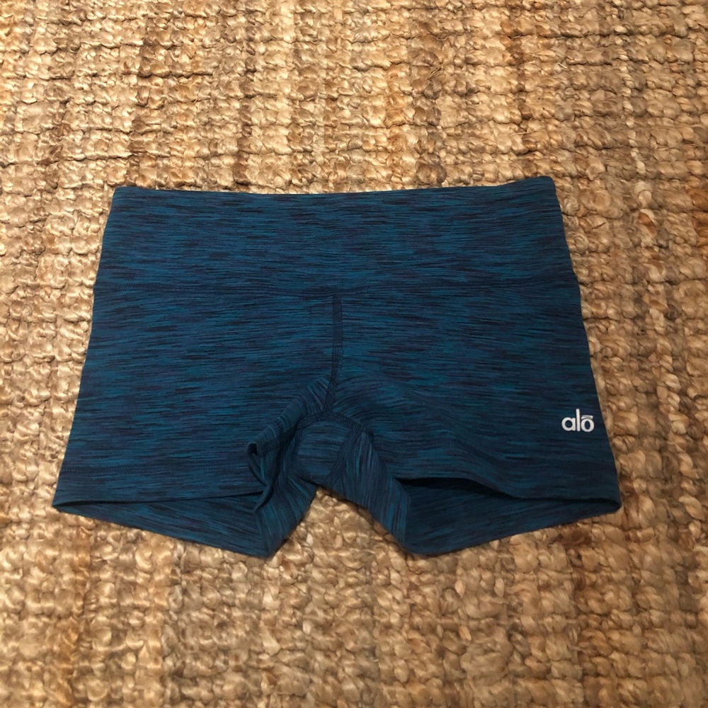 NWOT Alo bike shorts